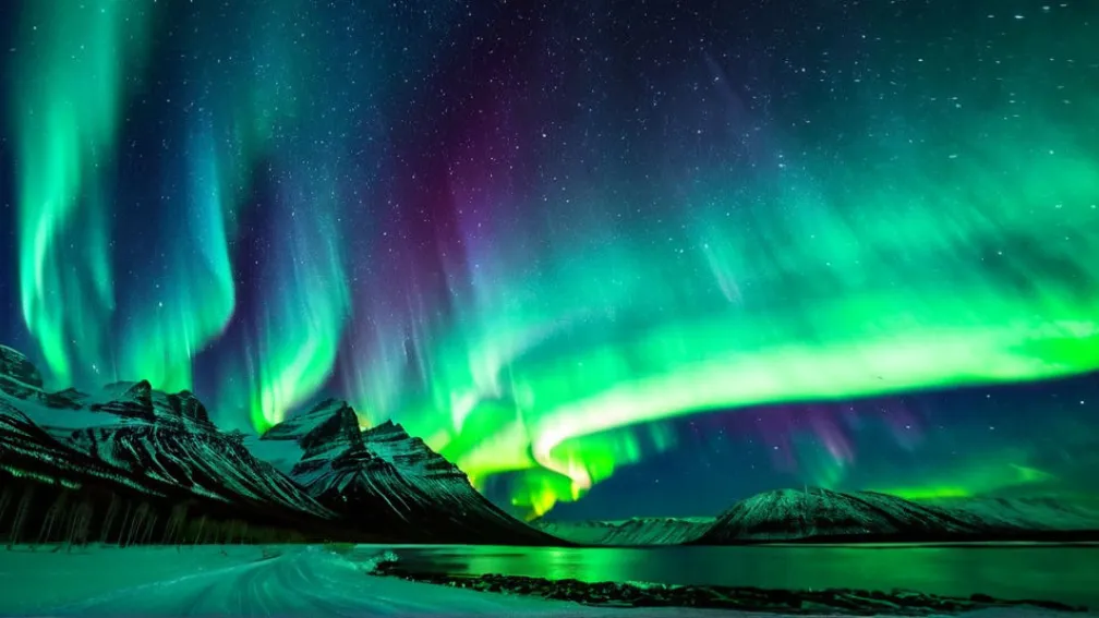 Путешествие в Арктику: Откройте для себя Северное сияние