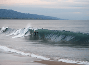Мощное землетрясение в России вызвало цунами: Япония и Гавайи объявляют эвакуацию