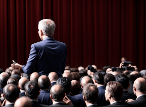 Фейхоо подвел итоги политического сезона: анализ и перспективы