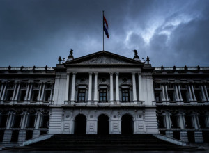 Хосе Антонио Каст: Ультраправый кандидат, меняющий имидж в Чили