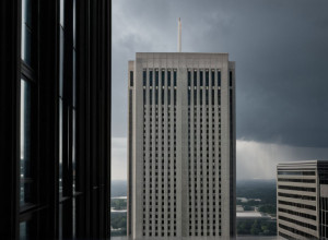 Нью-Йорк: Федеральная Плаза 26 — Центр Мигрантского "Ада" Трампа