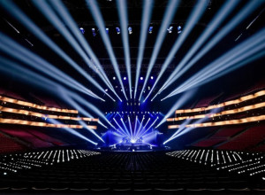 Росалия произвела фурор на премии LOS40 Music Awards, представив новый трек «Reliquia»