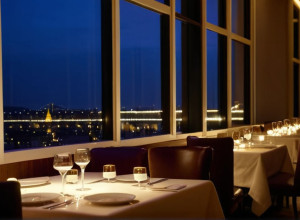 Лондон возрождает вечернюю культуру: рестораны приглашают на поздние ужины