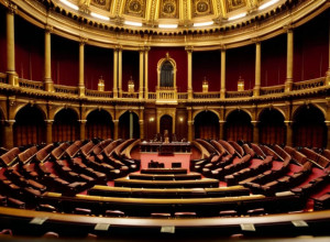 Актуальная политика Испании: Слушания Масона, расследование Лейре Диес и предвыборные списки