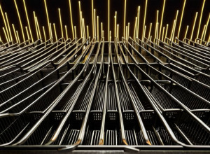 Дофамин и чувство вины: как распознать зависимость от покупок