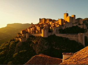 Шатива: Глубокий След Истории от Иберов до Раймона