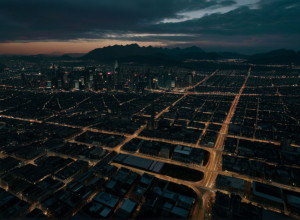 Не тронутый реальностью: Карлос Бойеро о фильме «Город без сна»