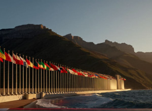 Шейнбаум отвергла военное вмешательство США, напомнив об исторической потере территорий