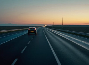 Tesla теряет позиции в Европе: продажи в октябре упали на 89% в Швеции