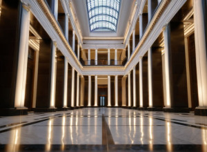 Министр экономики Испании Карлос Куэрпо отказался от борьбы за пост главы Еврогруппы