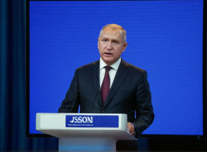 Морено критикует отсутствие Монтеро на ключевых дебатах в Андалусии