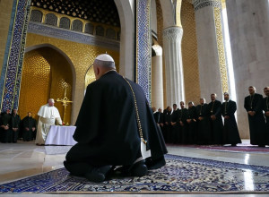 Папа Лев XIV посетил Голубую мечеть, но не стал молиться