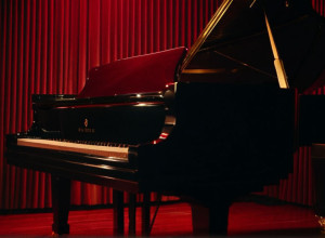 Бархат Ночи Билла Эванса: Глубокое Погружение в Мир Джаза