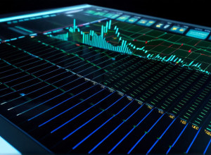 ЕЦБ сохраняет ставки: экономика еврозоны демонстрирует устойчивый рост на фоне инвестиций в ИИ и фискального стимулирования