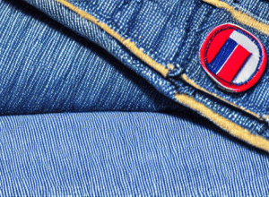 Уникальное предложение дня: мужские джинсы Tommy Hilfiger со скидкой 60%