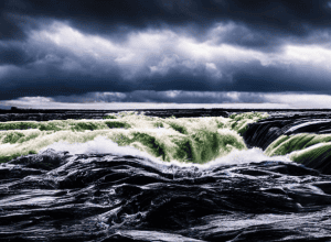 В Мадриде объявлено предупреждение из-за риска выхода реки Мансанарес из берегов: перекрыты участки дорог