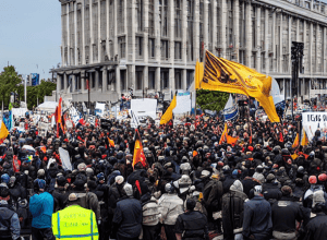 Галисия против промышленных проектов: протесты "Altri mata" против Xunta