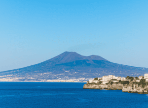 Маршрут по вулканам Южной Италии: Везувий, Стромболи и Этна
