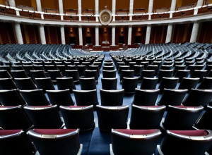 Убийство Карлоса Мансо омрачает распределение бюджета Шеинбаум в мексиканском Конгрессе