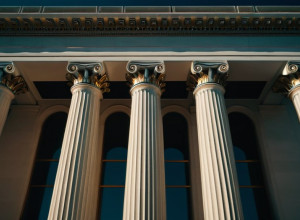 Почему юмористы раздражают политиков и пуритан: Сатира как инструмент общественного влияния