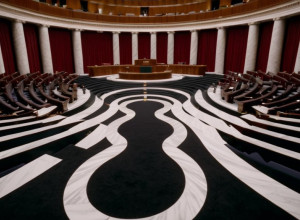 Правительство Испании продвигает социальные проекты после бюджетного поражения