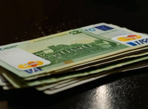 В Мадриде Задержана Домработница, Обвинившаяся в Хищении Почти 110 000 Евро у Пожилой Женщины