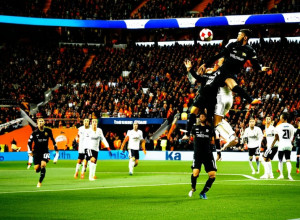 Мадрид одерживает победу над Валенсией и восстанавливает лидерство в Лиге Эндеаса