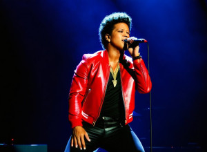 De pequeño imитатор de Elvis a rey de Spotify: cómo Bruno Mars logró gustar a (casi) todo el mundo