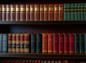 Старая борьба между популярным и культурным в литературе