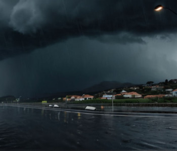 Испания: Андалусия и Валенсия под &quot;красной&quot; угрозой из-за ливней