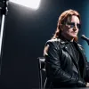 Боно из U2 опроверг обвинения Трампа в финансировании кампании Камалы Харрис