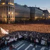 Мадрид вышел на улицы: тысячи протестуют против реформы здравоохранения, направленной против Айюсо