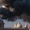 Конклав: Черная дымка после первой попытки, борьба фаворитов в разделенной Церкви