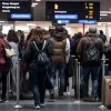 Омбудсмен требует встречи с AENA и мэрией Мадрида из-за кризиса бездомности в аэропорту Барахас