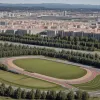 Скандал в Мадриде: Партия Más Madrid оспаривает разрешение на строительство трассы Формулы-1