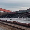 ЧП в России: Обрушение мостов привело к крушению поездов, есть погибшие и пострадавшие