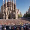 Протест в Барселоне: Сотни людей выступили против массового туризма