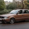В Москве дерево упало на автомобиль на М-30: водитель в шоке
