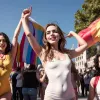 От «сексуального изгнания» к достойному приему: как Испания прошла путь от репрессий к защите ЛГБТК+
