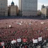В Валенсии требуют отставки главы региона спустя 9 месяцев после наводнения: сотни людей вышли на улицы