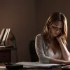 Американская художница Джулия Вертц о борьбе с алкоголизмом: «Функциональный алкоголик опасен, пока не рухнет тело»