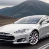 Падение продаж Tesla: Связь Илона Маска с Трампом отпугивает клиентов