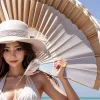 Спасение от жары: 22 оригинальных веера для знойного лета