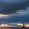В Средиземном море все сложнее: спасательное судно Astral сталкивается с ужесточением миграционного законодательства