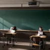 Образование в упадке: как неграмотность захватывает мир