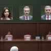 Vox заставляет перенести выборы омбудсмена в Андалусии на осень