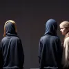 Скандал в Хумилье: Народная партия уклоняется от критики запрета на религиозные мероприятия и обвиняет PSOE и Vox в "поляризации"