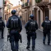 В Гранаде задержан 12-летний подросток с оружием и наркотиками: полиция расследует дело