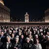Милан прощается с Джорджио Армани: проститься с легендой пришли сотни людей