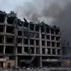 Пожар в отеле Hilton в Катманду: здание повреждено после протестов